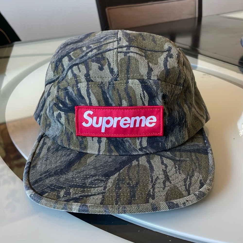 Supreme fitted hat